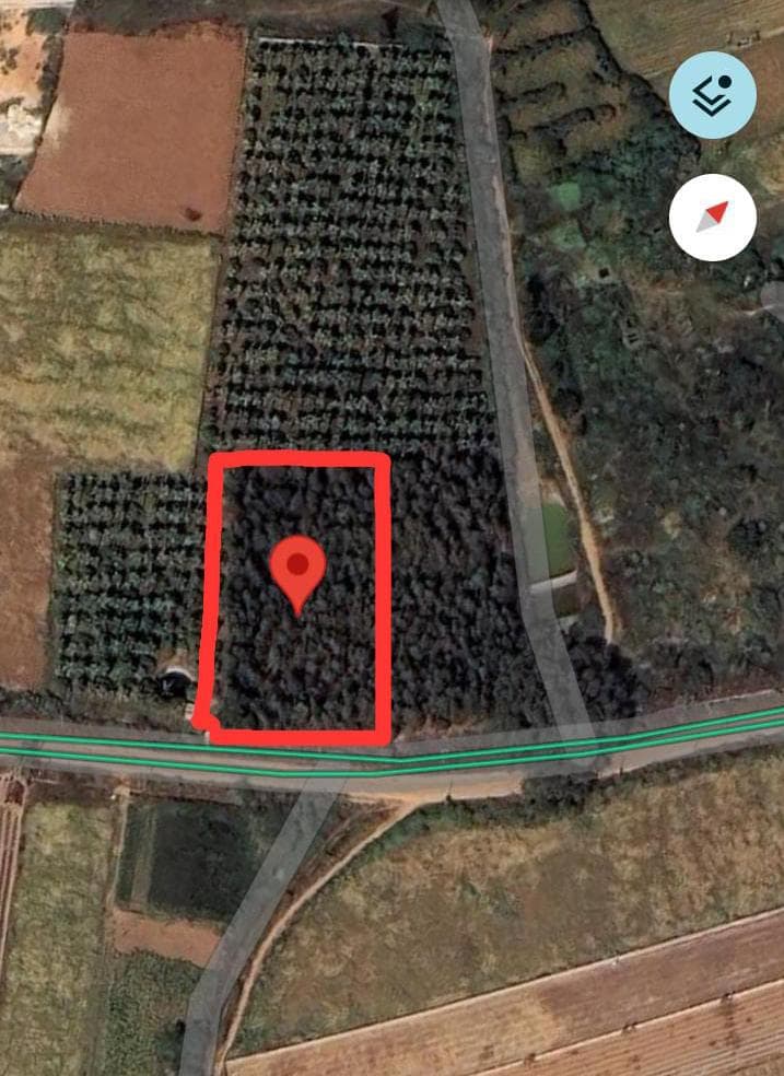 COMMERCIAL LAND FOR SALE