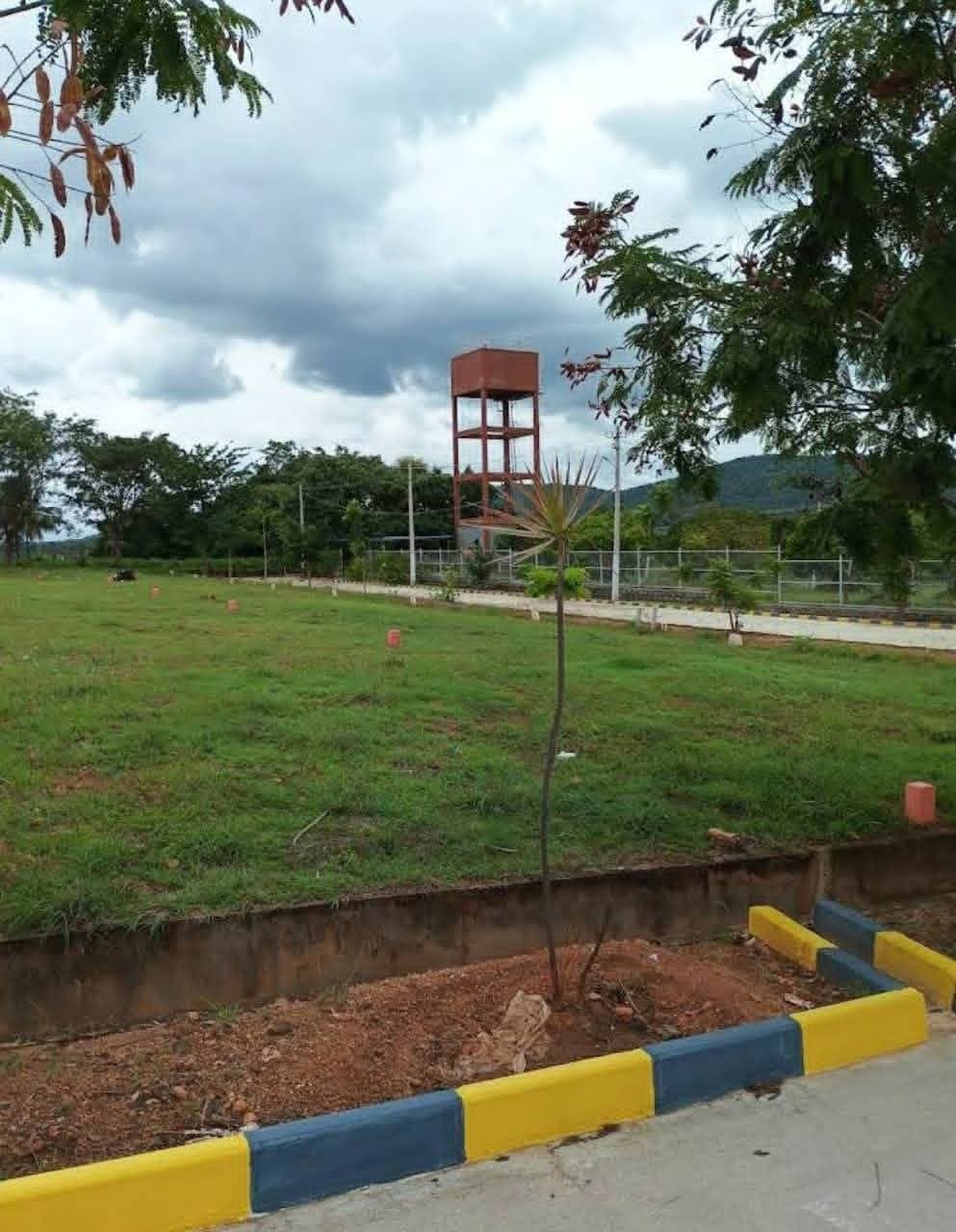 ORAIYAN IKTARA MEADOWS